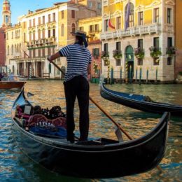 Giro-in-gondola-classico-30-minuti Giro-in-gondola-classico-30-minuti