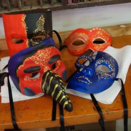 Laboratorio-maschere-di-Carnevale-a-Venezia Laboratorio-maschere-di-Carnevale-a-Venezia