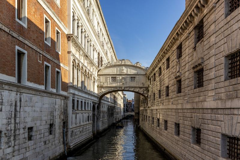 Il Ponte dei Sospiri a Venezia