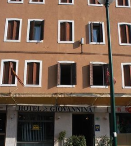 Screenshot_2019-06-20 Hotel Giovannina (Venezia, Italia) Expedia it