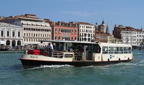 Trasporti a Venezia: il vaporetto