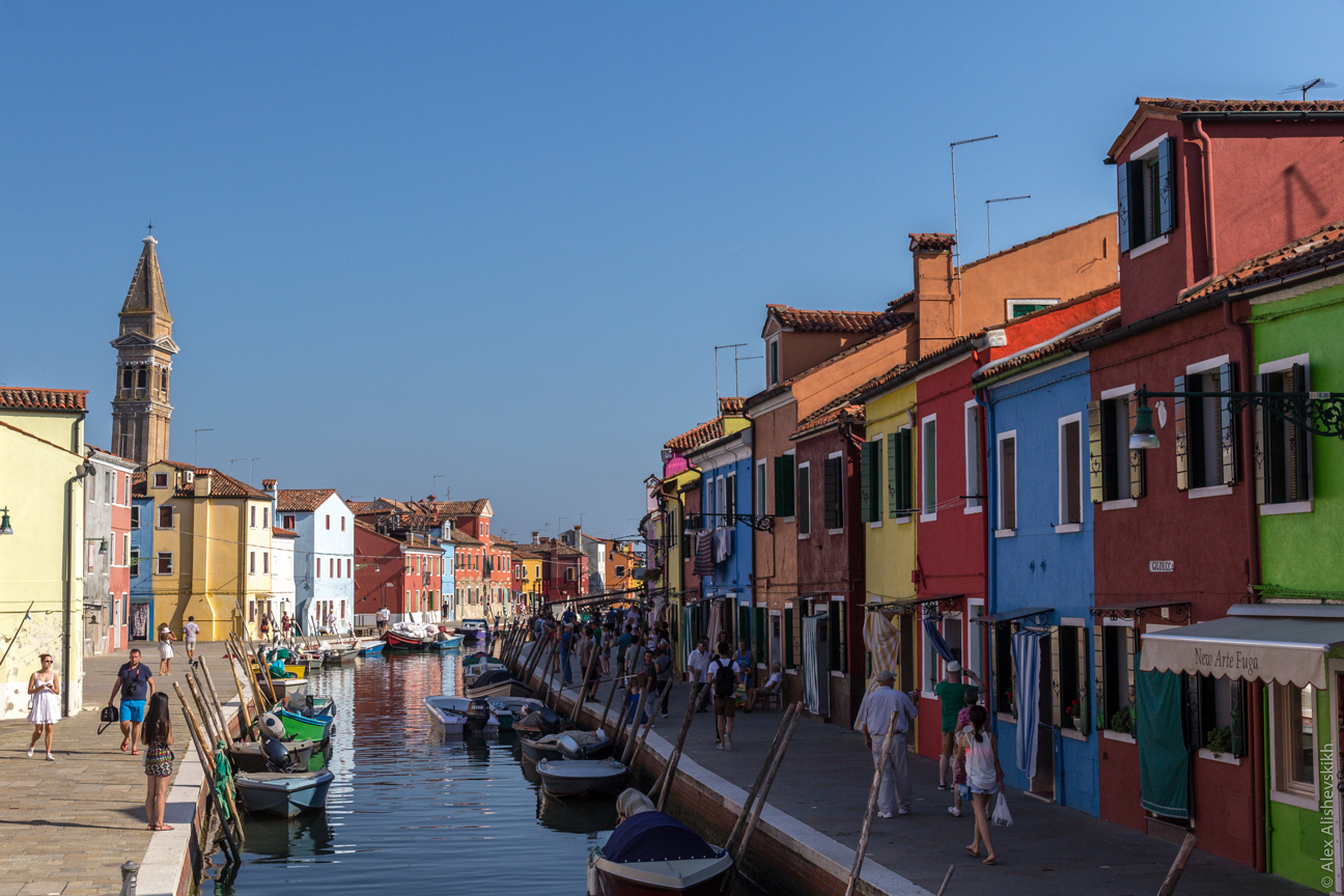 Cosa visitare a Venezia casette colorate di Burano