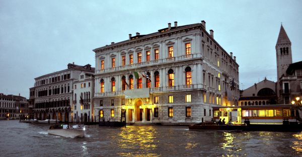 palazzo grassi 2 RID