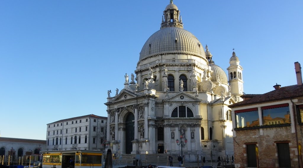 santa maria della salute venezia turismo religioso