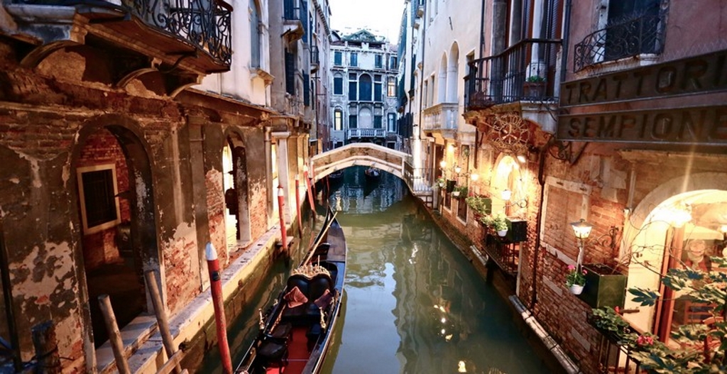 tour canali romantici venezia