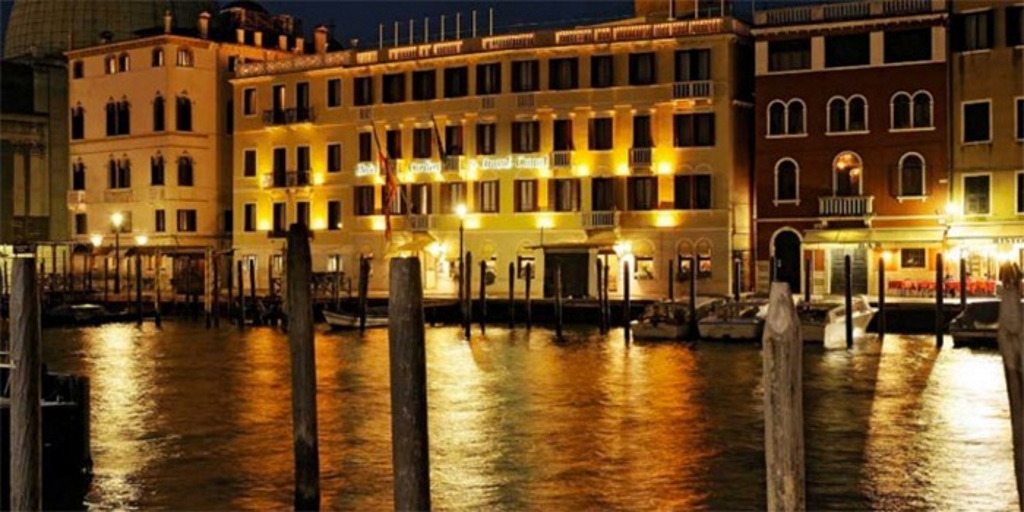 tour-vaporetto-notte-venezia-3-giorni