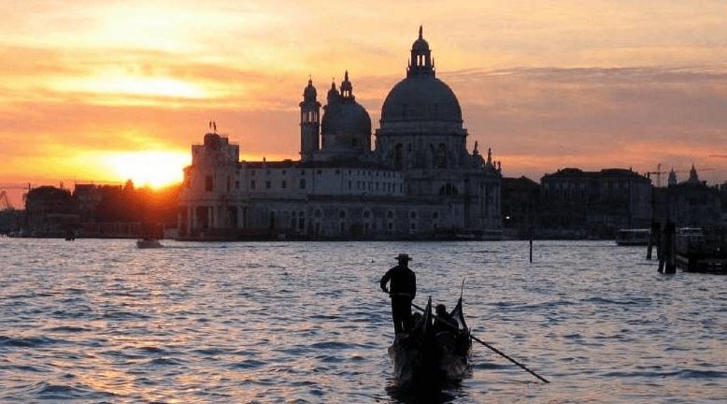 atardecer a venecia una semana