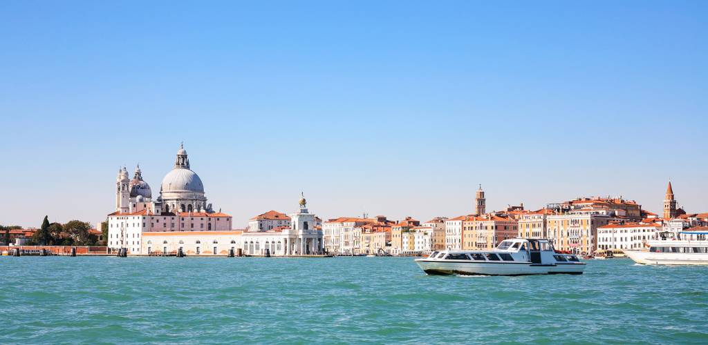 vaporetto actv da Piazza San Marco a Venezia in direzione Punta Sabbioni