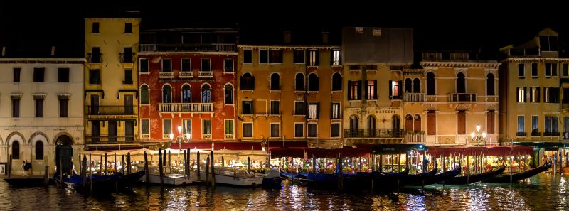 venecia gondola verano