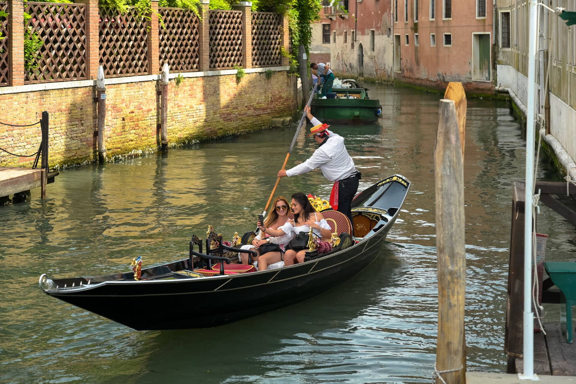 Turiste in Gondola a Venezia